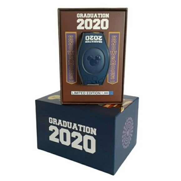 Disney Parks WDW Graduation MagicBand 2 Wreck it Ralph Knowsmore NWT - Picture 1 of 5